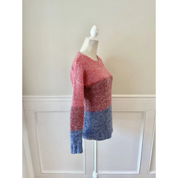 Forever 21 Pink & Blue Ombre Sweater M - Picture 2 of 4